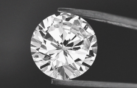 Learn more about what to look for and how to buy diamond jewelry